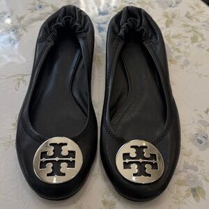 Tory Burch Black Leather Logo Round-Toe Ballet Flats